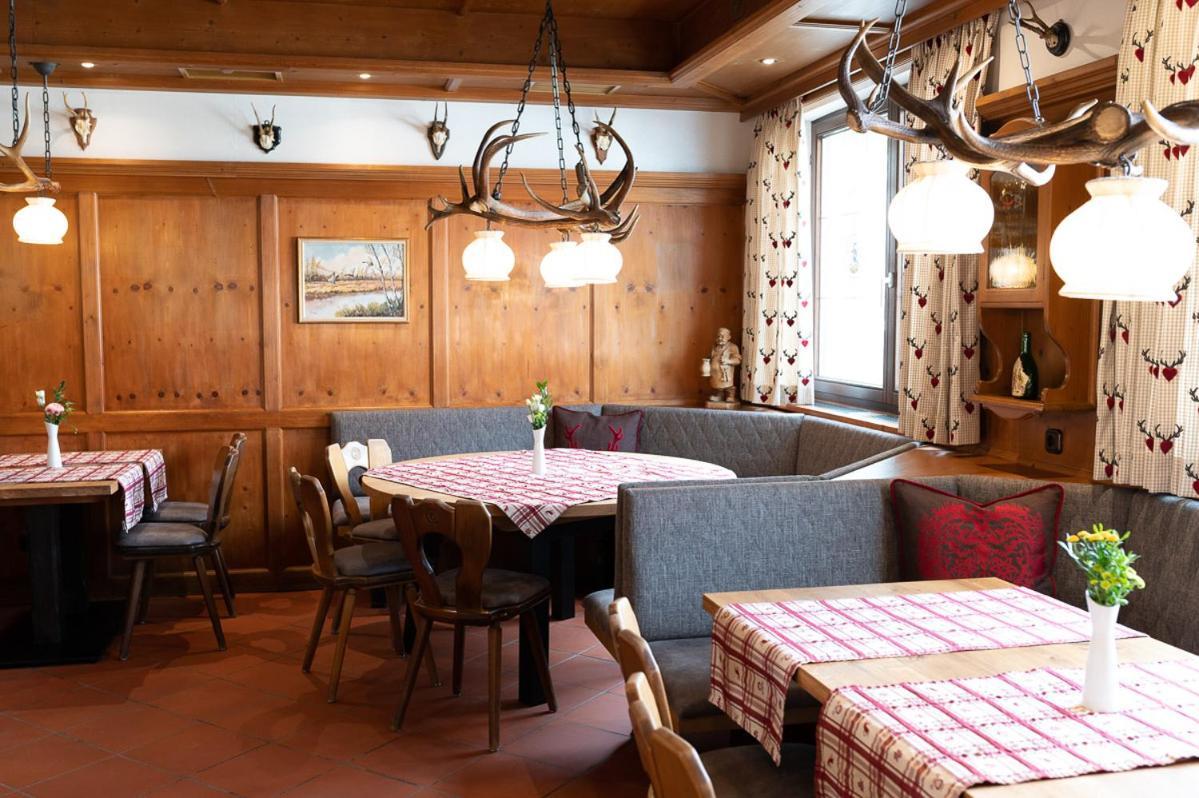 Hotel-Gasthof Weisses Ross Schwaig bei Nurnberg Luaran gambar