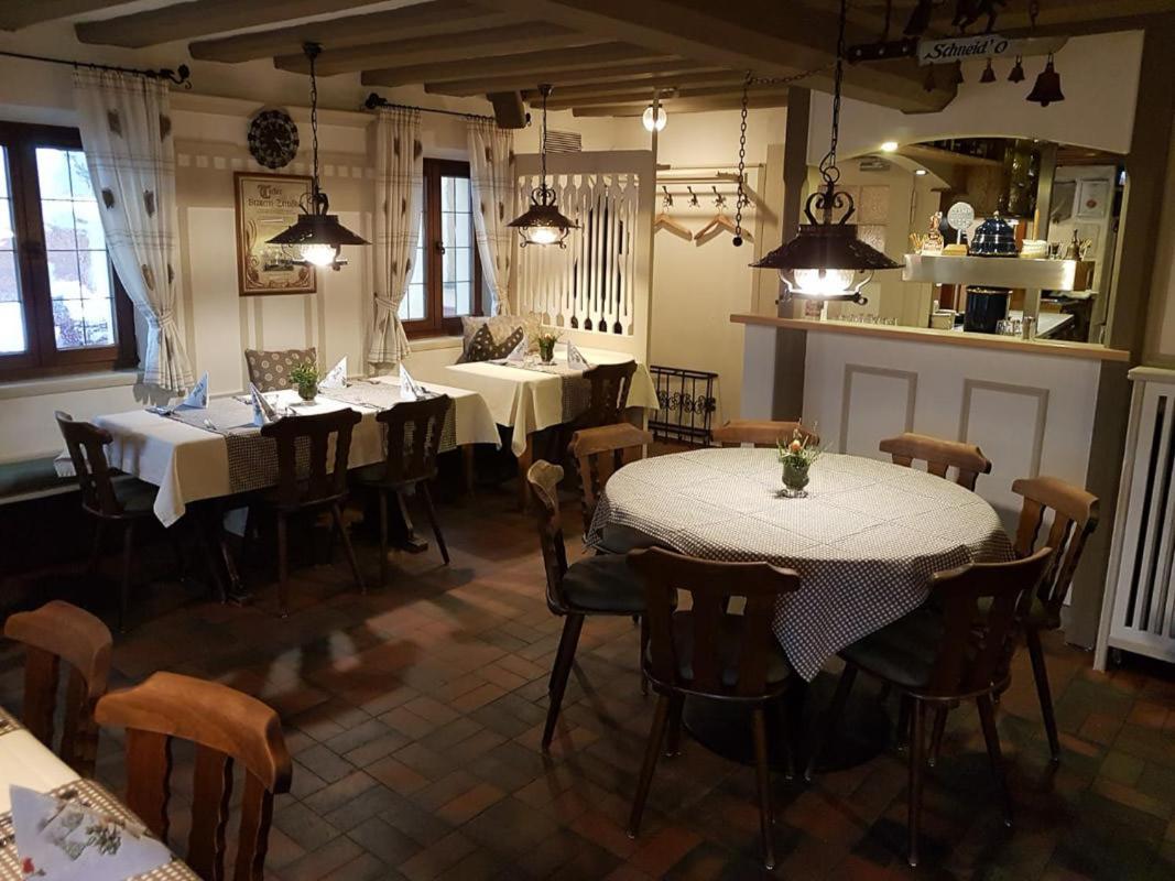 Hotel-Gasthof Weisses Ross Schwaig bei Nurnberg Luaran gambar